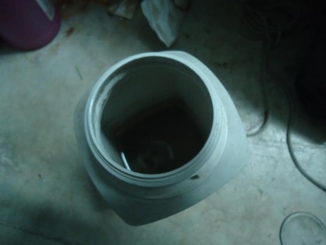 De nuevo en venta, tengo 1 kilo de mercurio, 150 euros gastos de envío, en península por mensajería incluidos

No 00