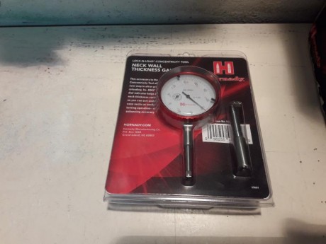 Buenas, pues lo dicho, se ofrece comprobador de conicidad de la marca Hornady, se encuentra en muy buen 11