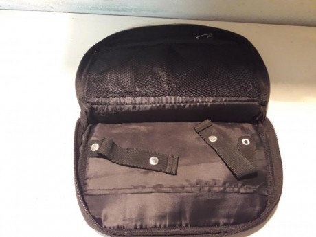 Buenas, se ofrece bolsa porta pistolas, de la marca Sig sauer.

Se puede ver en Valladolid.

Precio de 00