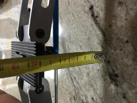 Vendo bipode adaptable a carril UIT o rosca directa, peso 890 gramos 
Precio 70€+portes si los hay 112