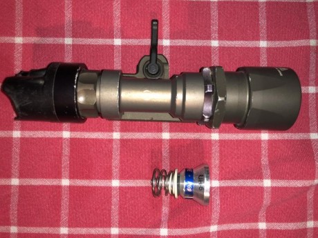 Hola, vendo linterna SUREFIRE con montura ARMS, le cambié la bombilla por LED.
Precio 70 euros 00