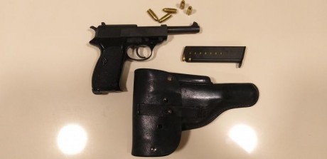 Hola, vendo Walther P38 fabricada en 1982, la compré nueva de un arsenal,  sin usar, está impecable sin 02