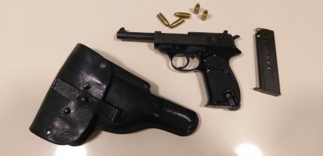 Hola, vendo Walther P38 fabricada en 1982, la compré nueva de un arsenal,  sin usar, está impecable sin 01