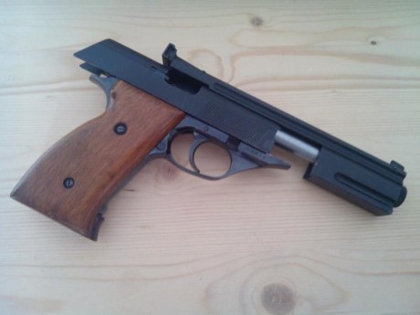 Un compañero de club que no sabe de internet y que deja este deporte me pide que le ponga a la venta su 01