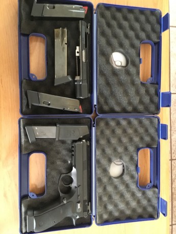Vendo mi cz 75 sp 01 con sus tres cargadores y su caja y manuales originales más carro del 22 también 11