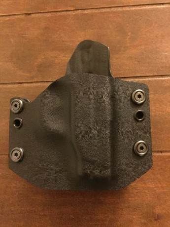 Vendo funda especifica para s&w bodyguard 380 SIN laser.

precio 40€.
un saludo 01