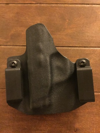 Vendo funda especifica para s&w bodyguard 380 SIN laser.

precio 40€.
un saludo 00