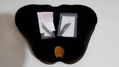 Se vende dos muelles de 3 patas para 1911, uno normal y otro aligerado, los dos son nuevos sin estrenar.
Se 00