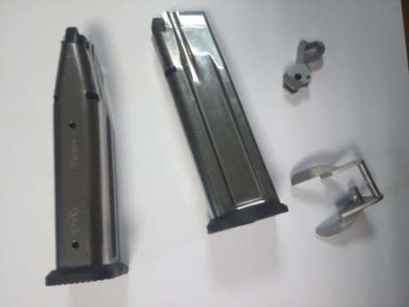 Pongo a la venta 2 cargadores sin estrenar de la nueva STI DVC para 9mm.Es un diseño nuevo y muy reforzado,nada 00