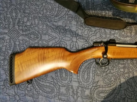 Hola pongo a venta este rifle, CZ 550 Mod. Scandinavia calibre 30 06 por no usar se compro para el chico 02