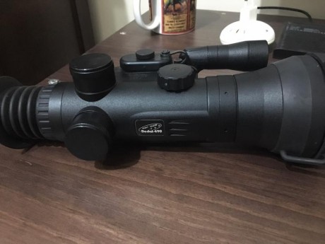 Se vende visor Dedal modelo 490 dep0 con ajuste de ganancia manual, rail picantini. estado impecable. 01