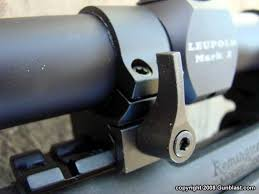 Hola,
Haber si alguien me puede ayudar.

¿Que diferencia hay entre el model qr y qrw de leupold?

Saludos. 10