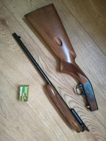 Vendo esta joya.
Carabina calibre 22 LR, marca BROWNING desmontable en dos partes (Take down). Con monturas 02