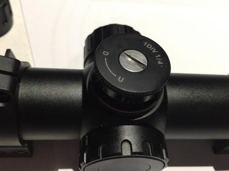 Se ofrece visor MINOX ZX5 3-15x56 , estado igual que nuevo. Se regala parasol y filtro UV. Se ofrece sin 10