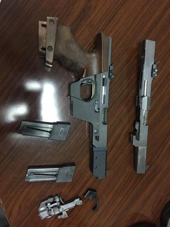 Por dejar el tiro un compañero vende su Walther gps. Consta de pistola del 32, carro del 22, dos disparadores 02