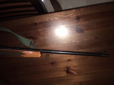 Se vende rifle de cerrojo Sako 7MMRM,muy bien conservado con monturas originales APEL.
calidad SAKO,
Precio 00