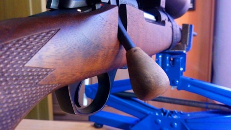 Se venden bolas de cerrojo torneadas en madera curada de olivo, unas de las maderas mas duras y resistentes 171