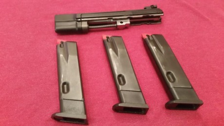 Vendo CZ85 combat 9pb + kadett kit 22lr, el arma esta en perfecto estado, poco uso, alzas micrometricas 01
