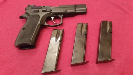 Vendo CZ85 combat 9pb + kadett kit 22lr, el arma esta en perfecto estado, poco uso, alzas micrometricas 00