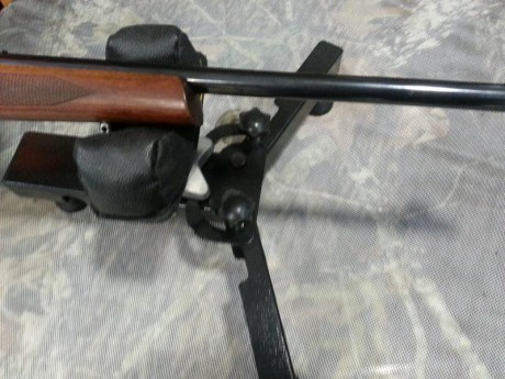 Tal y como se aprecia en las fotos,el arma se encuentra en un estado perfecto,impoluto,tanto de maderas 10