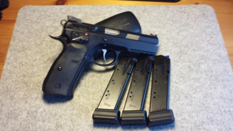 pongo a la venta mi shadow sp1 nueva del año pasado fecha 29/04/2017.
la compre para hacer IPSC y no la 01