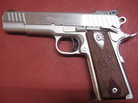 Hola, un amigo me ha pedido que le anuncie pistola S.T.I. Tojan, cal 9 mm, para ver y probar en Cantabria
precio 00