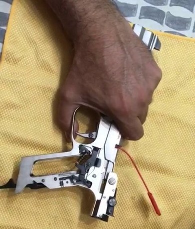 Se vende pistola feinwerkbau aw 93, calibre 22 lr, prácticamente nueva, poco uso, soy el segundo dueño 42