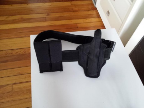 Funda, portacargador doble y cinturón táctico para colt 1911 y dos cargadores. Va como un guante, nylon 02