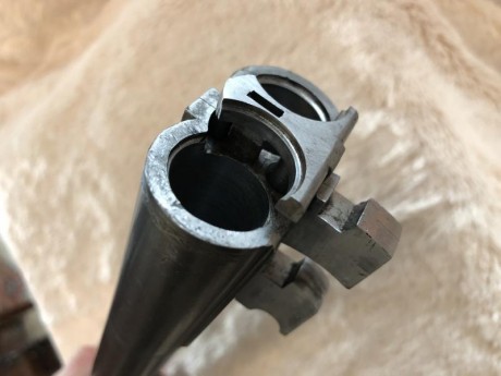 Se vende escopeta marca Grulla modelo 213, expulsora, en buen estado y cañones en perfectas condiciones 22
