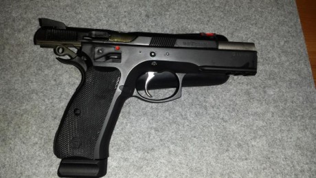 pongo a la venta mi shadow sp1 nueva del año pasado fecha 29/04/2017. la compre para hacer IPSC y no la 12