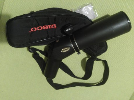 Vendo telescopio TASCO modelo 28TZB, marca prestigiosa por su gran calidad y óptica. Incluye trípode. 01