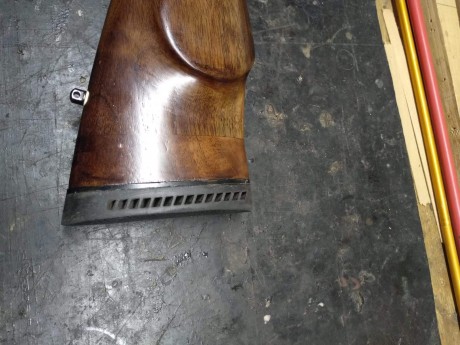 Me vendo el Winchester 70 en .270. Tiene punto de fibra óptica, cantonera buena bases Weaver, inserciones 10