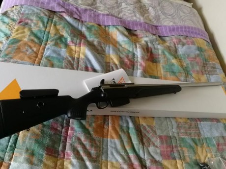 Se vende tikka t3x super varmint calibre 300 winchester magnum. viene con base original tikka, culata 02