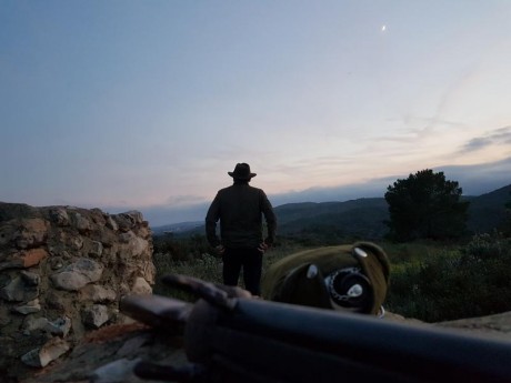  Amigos, viendo que hay interés general en la práctica de la caza con armas de avancarga, abrimos este 90