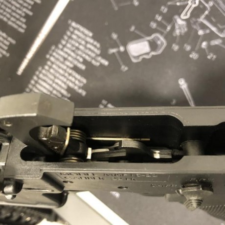 Buenas a todos,

Pongo en venta mi SW MP-15 calibre 22.  He disfrutado mucho con ella, arma fiable, sin 10
