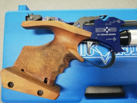 Un amigo vende una Match Guns MG1 muy bien cuidada.
Él la compró de segunda mano en una armería y trae 12
