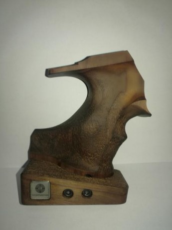 !!Cacha original para Steyr LP10 y para LP50.
 TALLA M 
Estado como nueva, está intacta, sin retoques.
 02