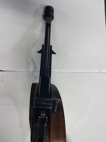Lo dicho, compro una de estas dos pistolas en buen estado . Preferible,aunque no imprescindible,  zona 51