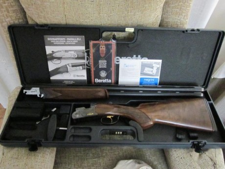 Hola.
Pongo a la venta, una escopeta Beretta 682 Sporting Gold, banda ancha, con cuatro polickok,con 71cm 01