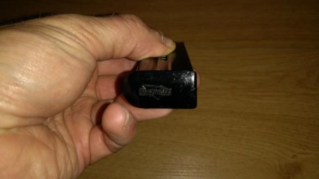 Vendo cargador para carabina Anschutz me parece que vale para la 520/525, el cargador tiene el plástico 10