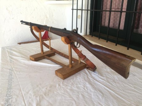Se vende por cese de actividad, incluye 2 turquesas una RCBS y otra de Pedersoli y 

Los datos del fusil 02