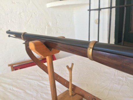 Se vende por cese de actividad, incluye 2 turquesas una RCBS y otra de Pedersoli y 

Los datos del fusil 12