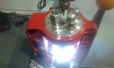 S i quieres cargar y asegurarte que todas las vainas tienen polvora, entonces te hace falta este kit de 150