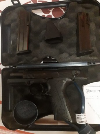 Un compañero vende su Beretta PX4 Storm, que utilizaba para servicio por lo que apenas ha disparado. Doy 11