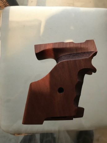 VENDO CACHA ZURDO TALLA M. KNILL PISTOLA FWB AW93 SEMI NUEVA...
100 EUROS.

ferranllaur@hotmail.com 00