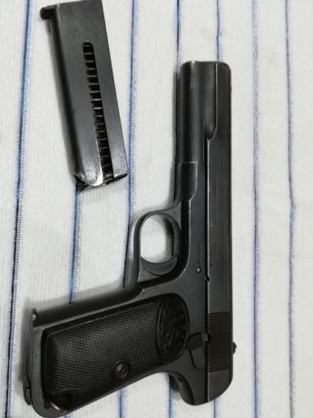 Se vende FN1903 cal 9x20 Browning Long- Guiada en "F". Dos cargadores. Todas las piezas con 00