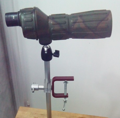VENDO conjunto de telescopio japonés KOWA TS-9, de 20x50 mm, con soporte de sujección articulado.
Regulable 00