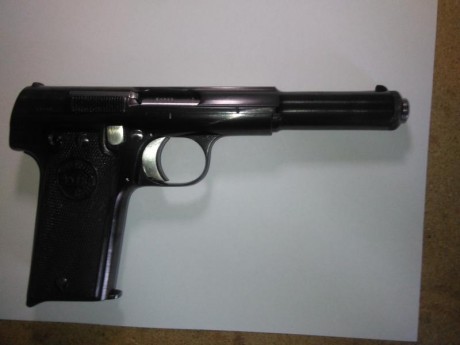 Hola.
Vendo pistola Astra 400, 9 Largo, guiada F, con 4 cargadores y las vainas Starline que tenga (calculo 01
