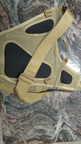 Vendo mochila tipo bandolera Maxpedition Jumbo Versipack Kakhi nueva y sin uso. 

Precio: 60€ envio incluido 01
