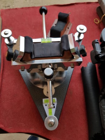 hola, por cambio vendo torreta de tiro Seb-Coax como nueva muy cuidada regalo 2 saqutes delanteros ,uno 02